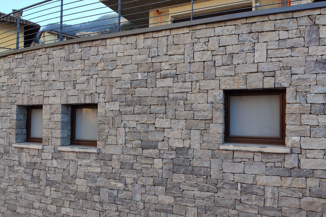 1_Rivestimento Sasso Sottile Grigio