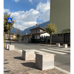 bollards in blocks Arabescato Orobico
