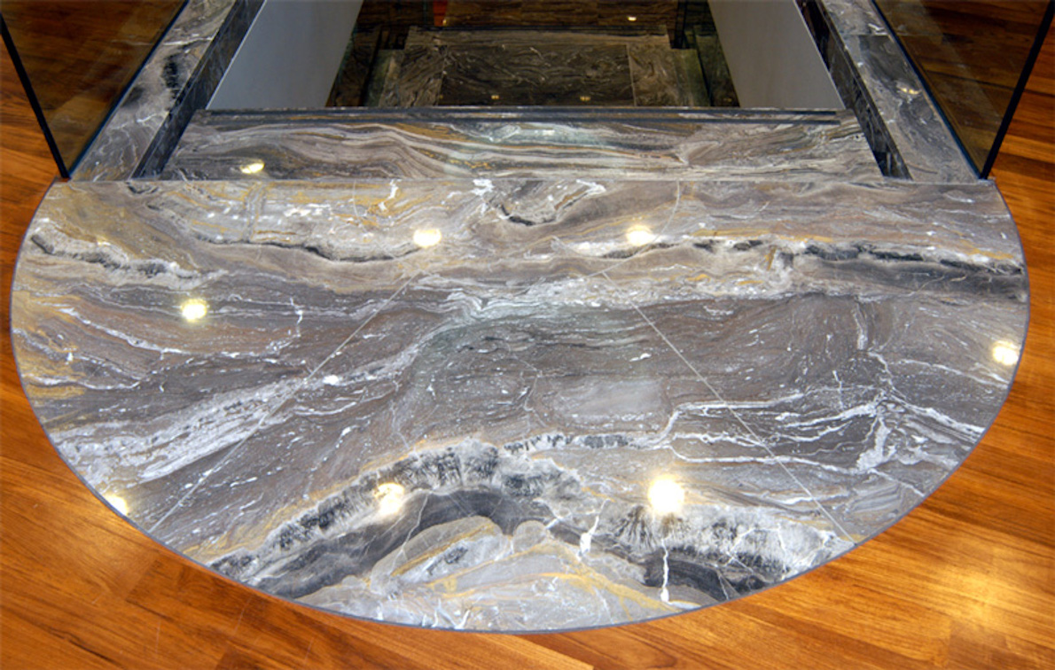 entrance floor Arabescato Orobico Marble