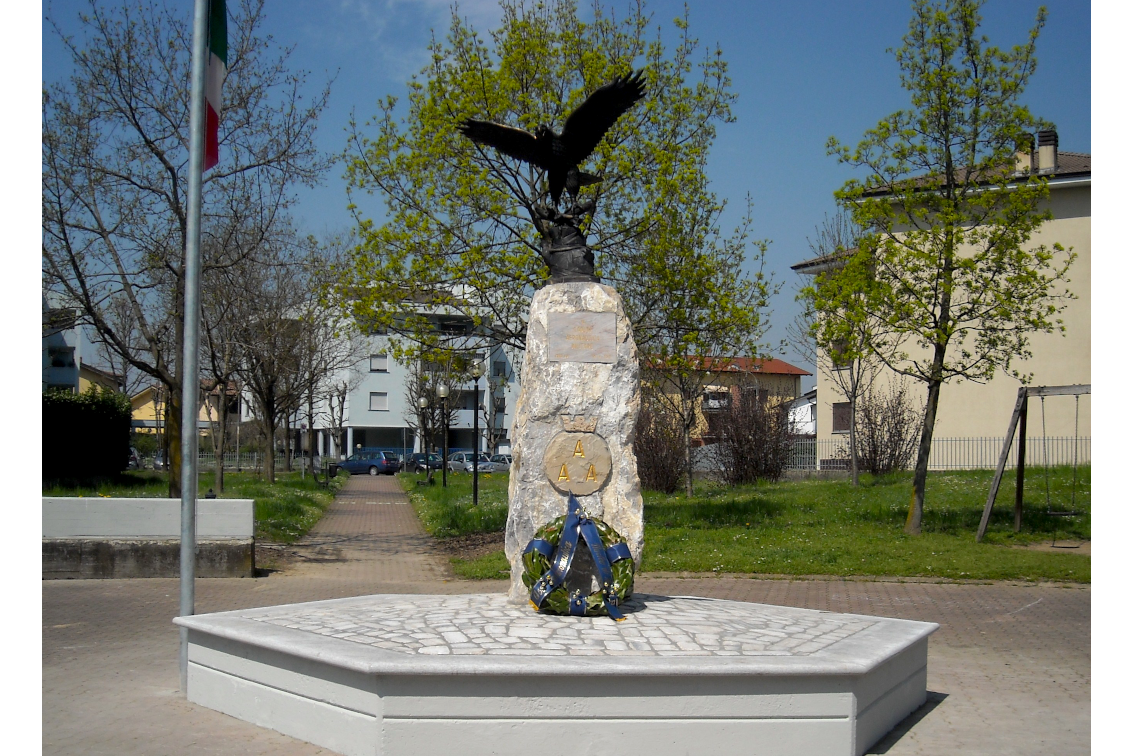 monument Arabescato Orobico